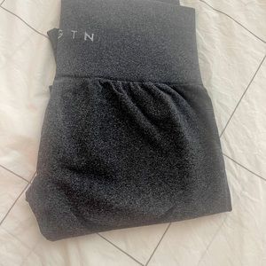 NVGTN Contour Leggings Small